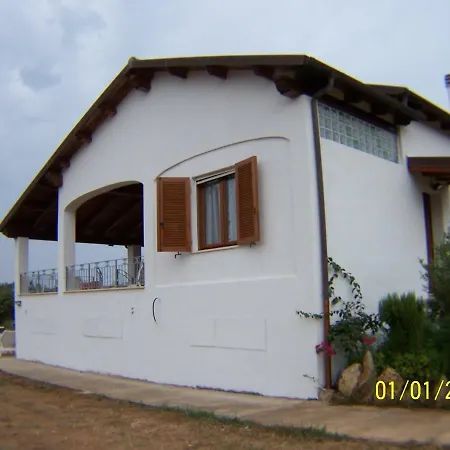 Casa Le Ginestre Country house *